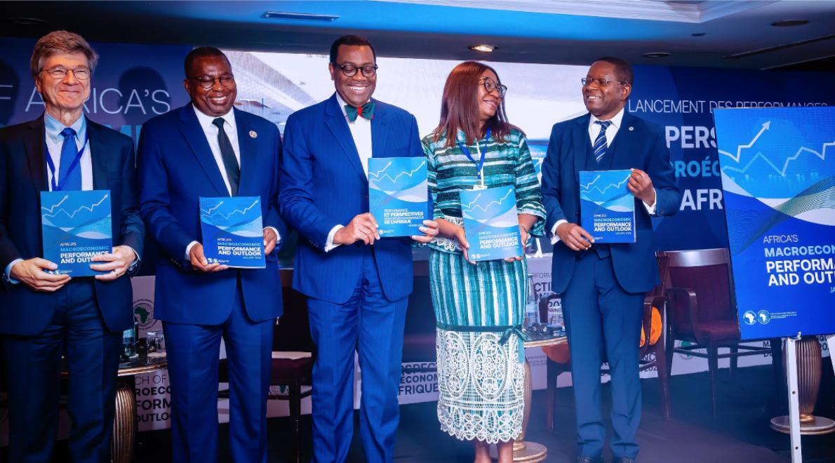 From left to right: Center for Sustainable Development, Columbia University, Prof Jeffrey Sachs; AU Commissioner, Ambassador Albert Muchanga; African Development Bank President Dr Akinwumi Adesina, Vice President Marie-Laure Akin-Olugbade and Chief Economist and Vice President Prof Kevin Urama